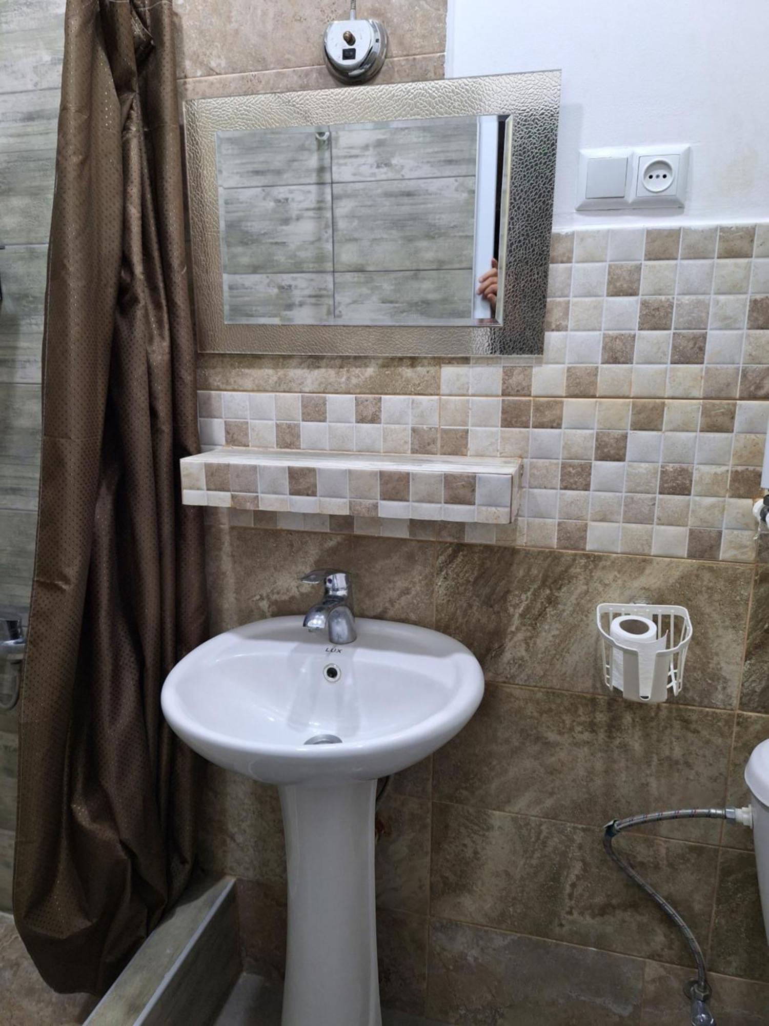 קוטאיסי Guest House 15A מראה חיצוני תמונה