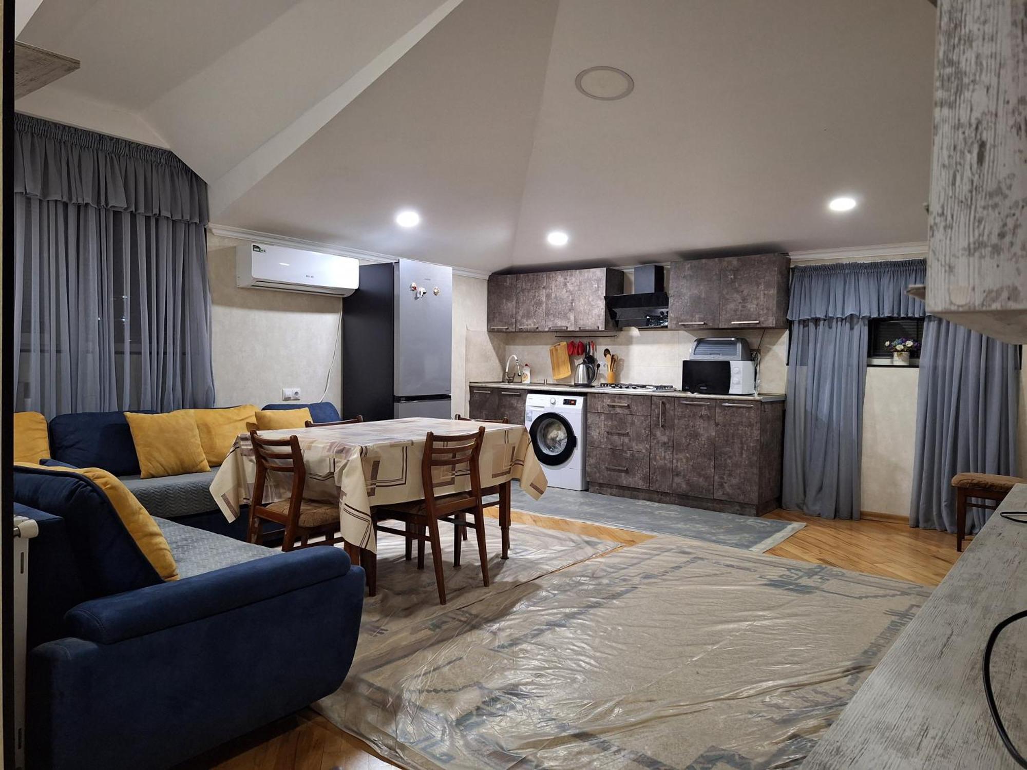 קוטאיסי Guest House 15A מראה חיצוני תמונה