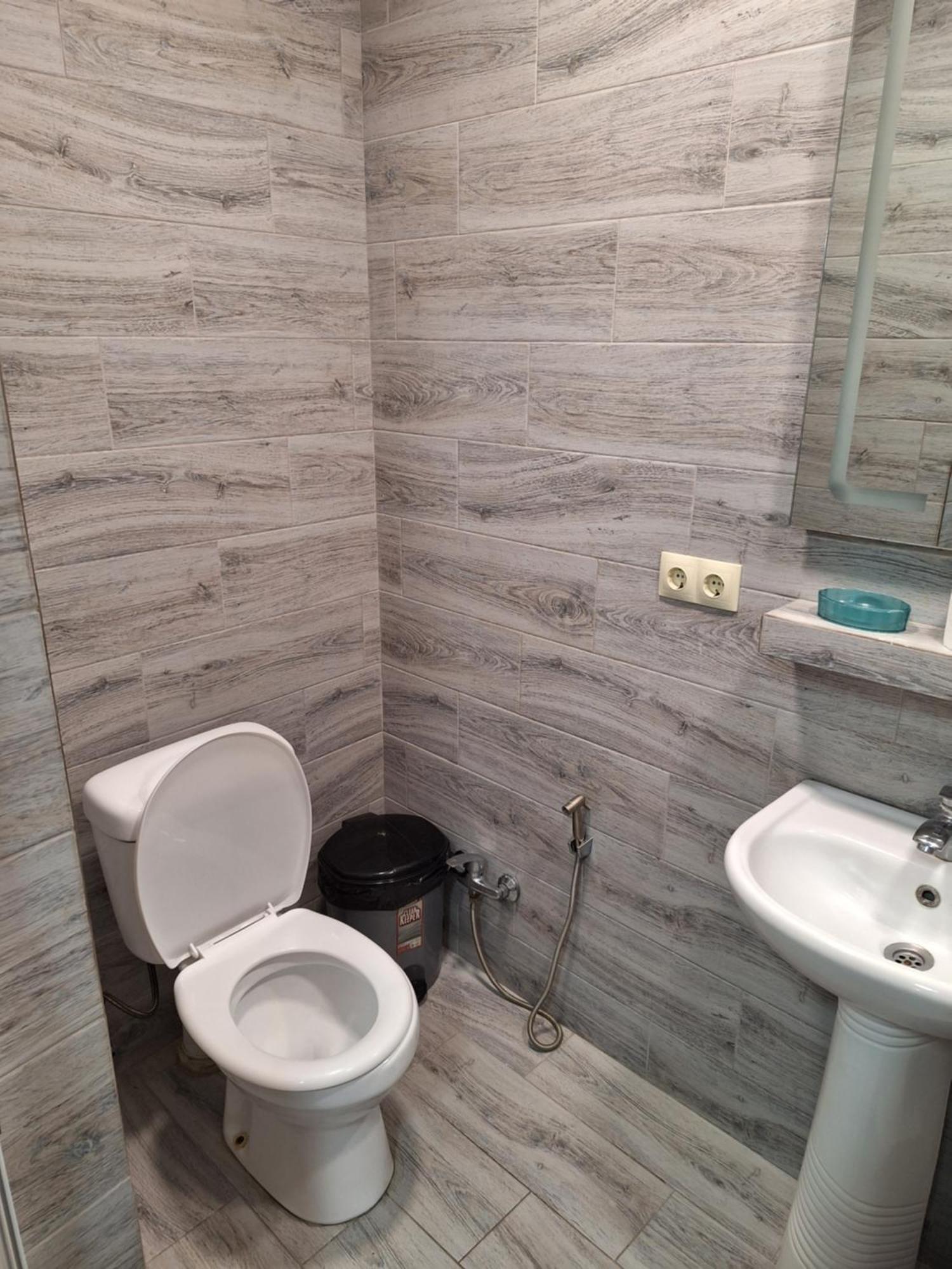 קוטאיסי Guest House 15A מראה חיצוני תמונה
