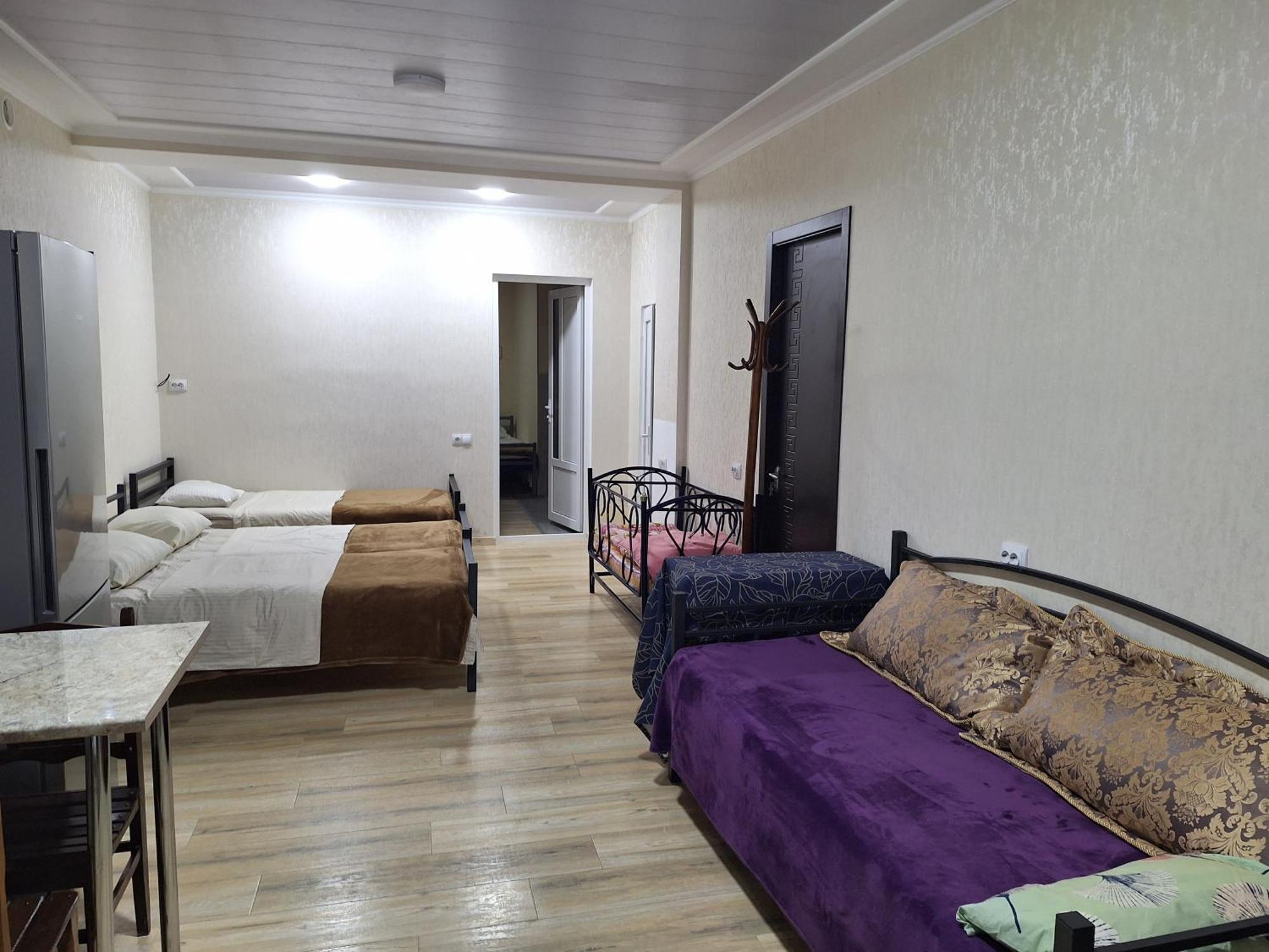 קוטאיסי Guest House 15A מראה חיצוני תמונה